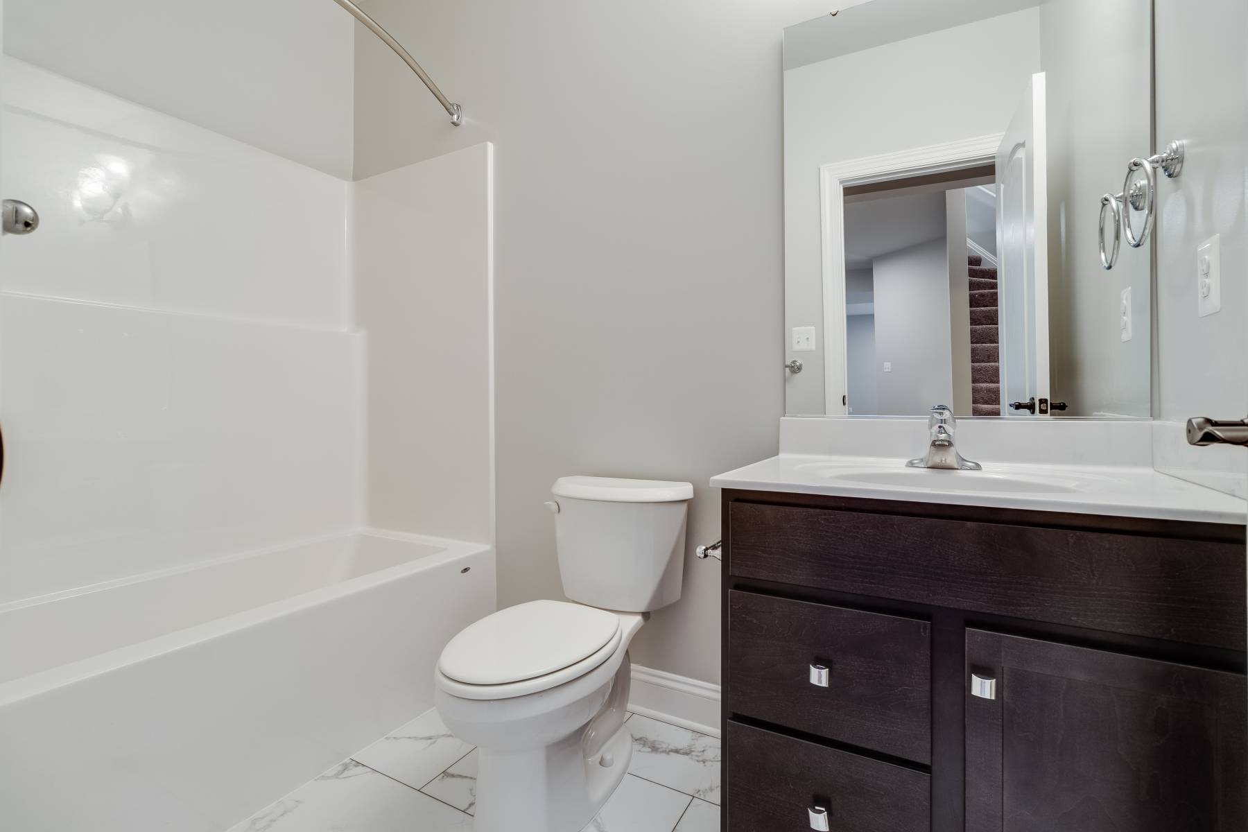 Lower Level Bath